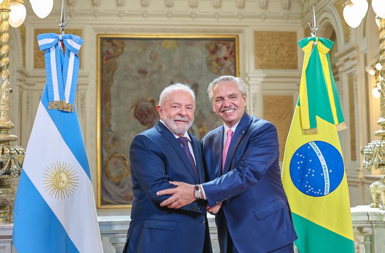 Foto: Divulgação/Ricardo Stuckert/Presidência da República – Presidente Luiz Inácio Lula da Silva (PT) durante reunião com o Presidente da Argentina, Alberto Fernández 