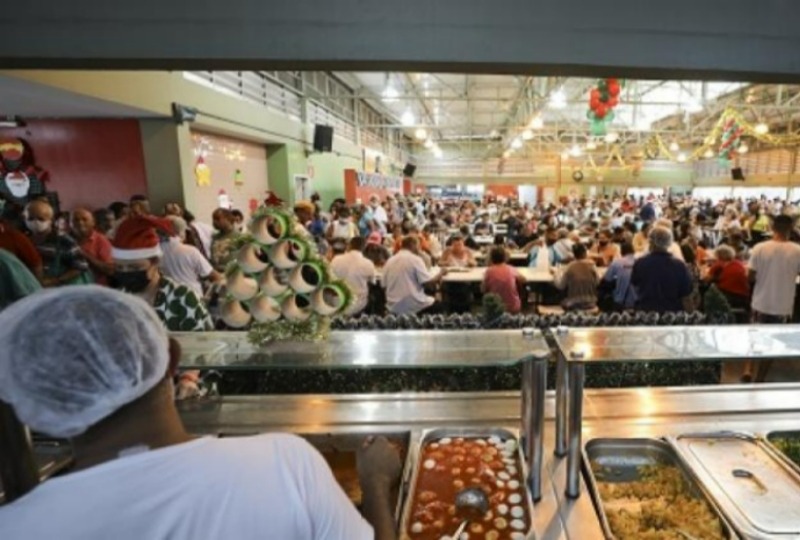 Prefeitura de Belo Horizonte – MG serve mais de 4,5 mil pessoas no Almoço  de Natal dos Restaurantes Populares - Popular Mais