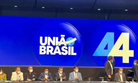 União Brasil estima que poderá tirar metade dos parlamentares e prefeitos que estão no PSDB hoje
