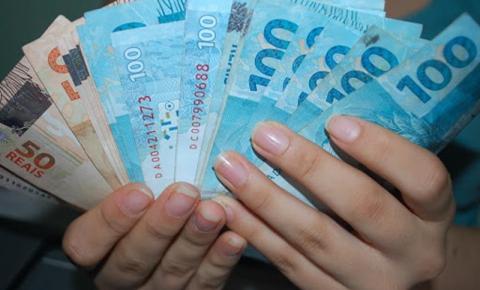 Em janeiro, governo deve reajustar salário mínimo para R$ 1.212, sem aumento real