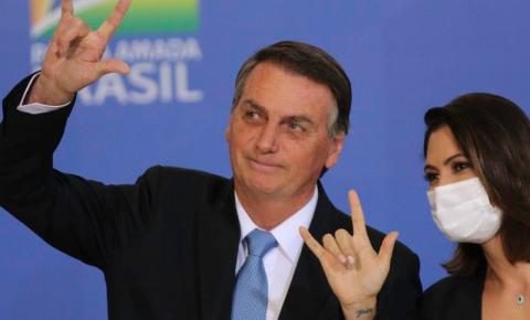 Para 57%, governo Bolsonaro é “ruim ou péssimo”, diz pesquisa PoderData